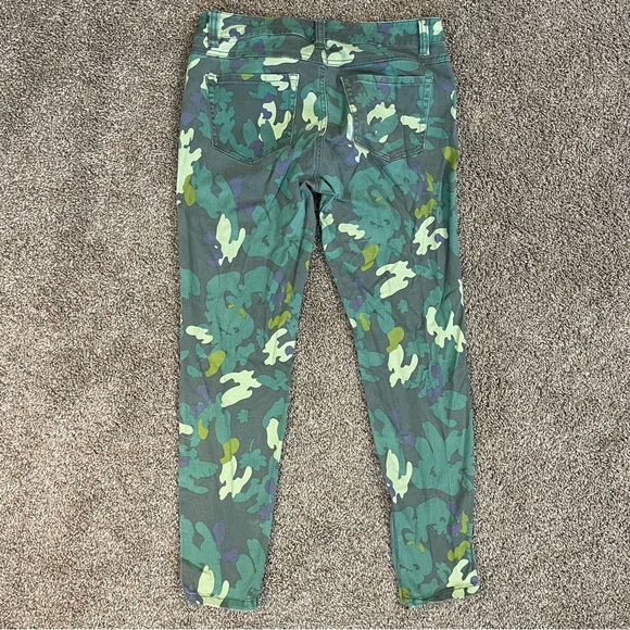 Cabi Clover Camo Skinny Jeans Zippers Cotton Women’s Size 8 - Picture 2 of 6